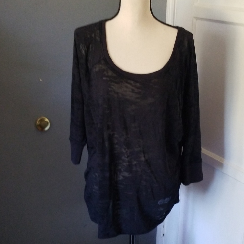 Black sheer 3/4 sleeve t 1x